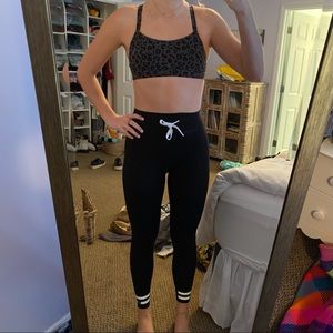 White fox into the wild bra + work it out leggings